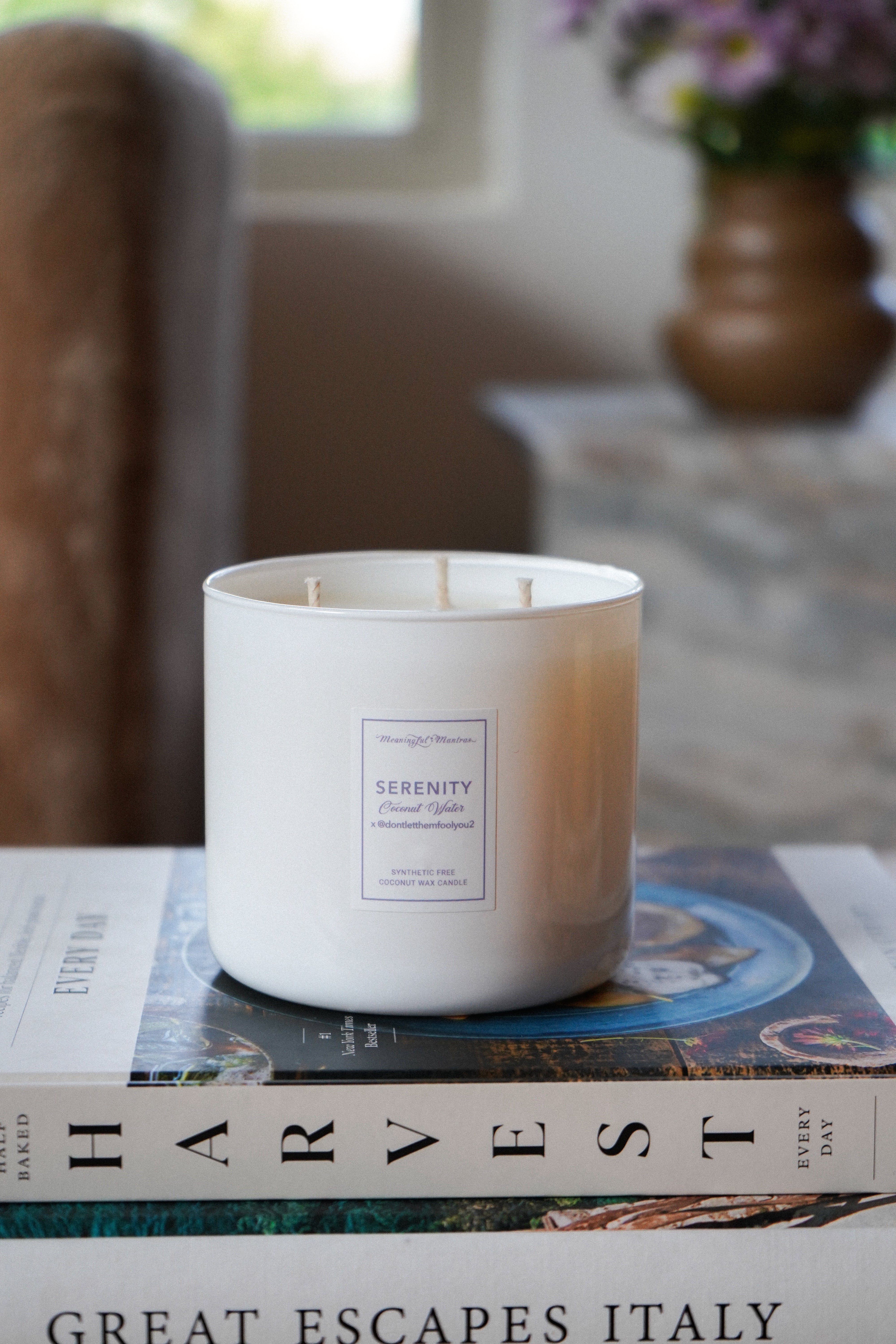 Coconut Water x @Dontletthemfoolyou2 Natural Candle 8oz Kaia Collectionimage-alt