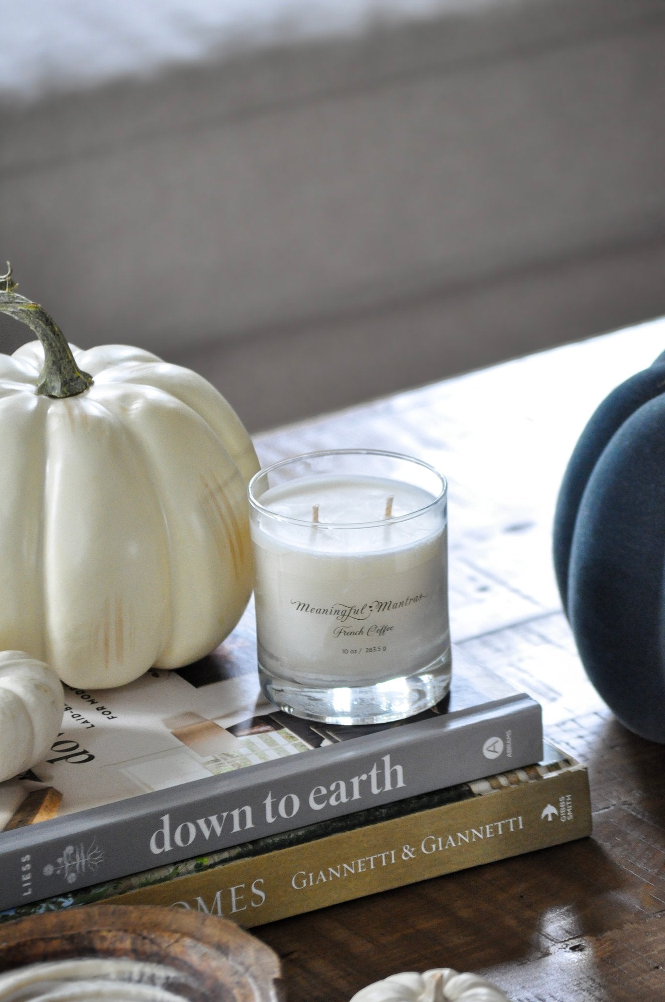 French Coffee 10oz Minimalistic Aromatherapy Candleimage-alt