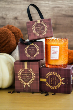 Holiday Clove 4oz Natural Candle Ellie Collectionimage-alt