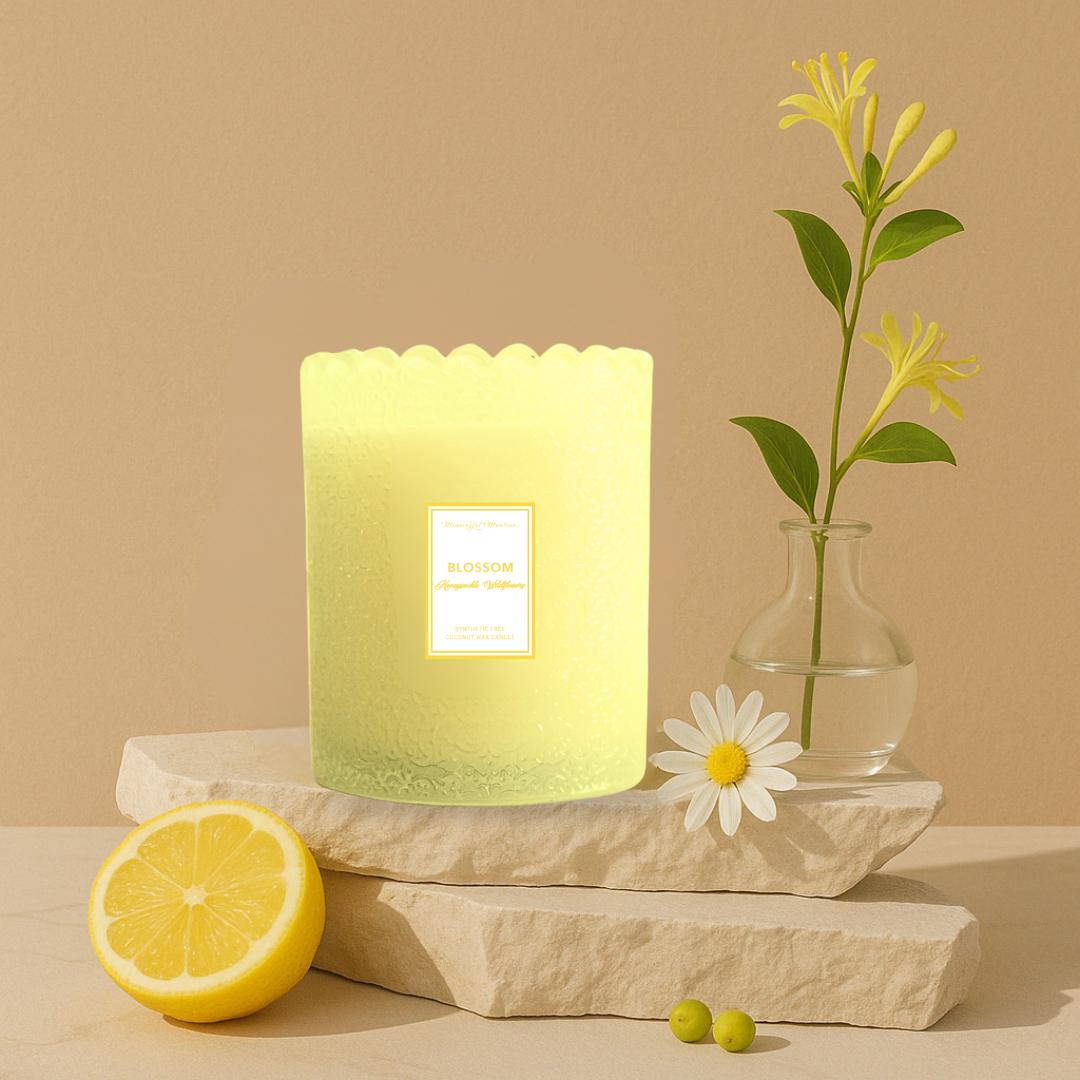 Honeysuckle Wildflowers Natural Candleimage-alt