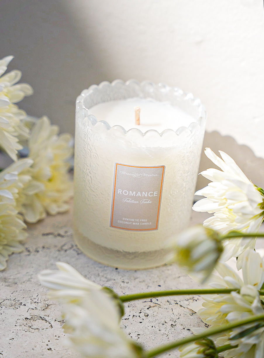 Romance Tahitian Tonka 8oz Candleimage-alt