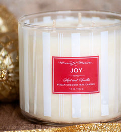 Festive 3-Wick Mint Vanilla 16oz Candleimage-alt